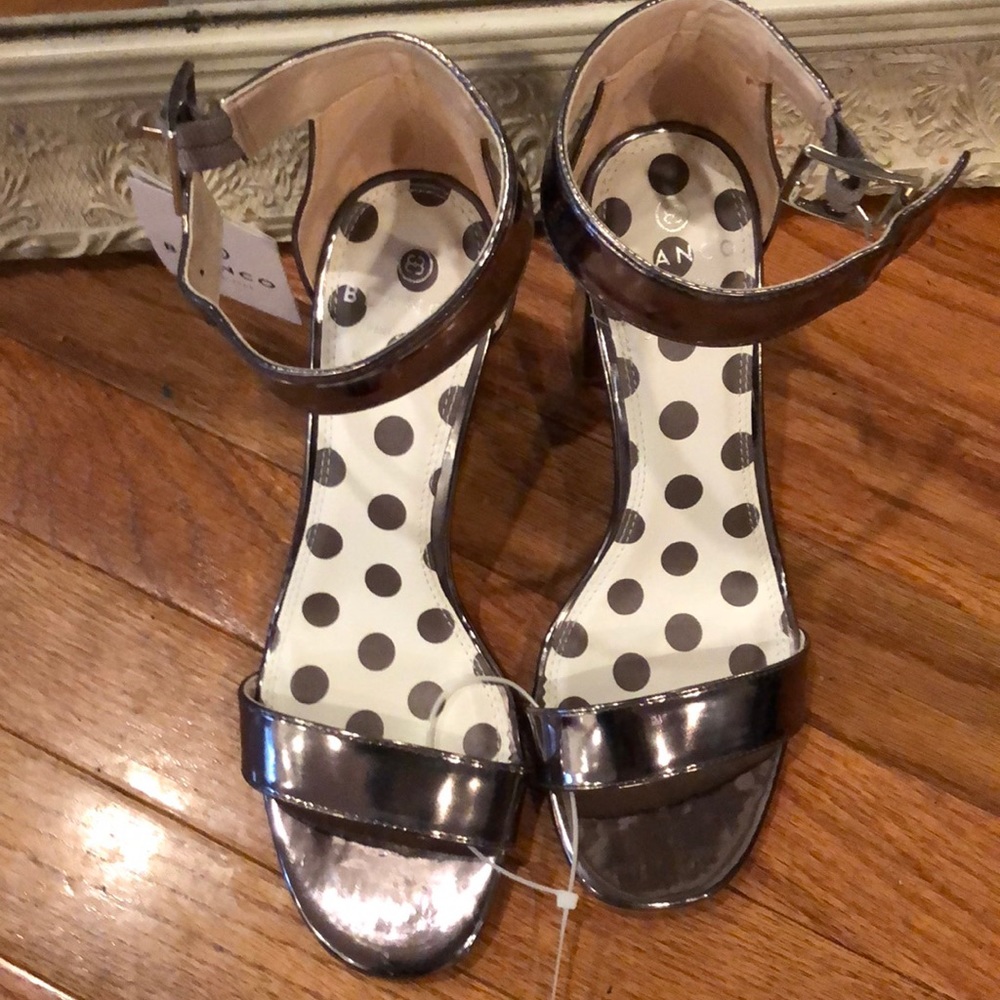 Blanco sandals